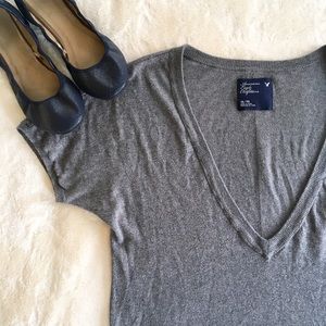 American Eagle Short Sleeve V-Neck Sweater